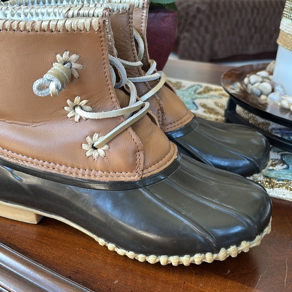 Jack Rogers Chloe Duck Classic Rain Boots Lace Up Leather Rubber Waterproof - Picture 2 of 15